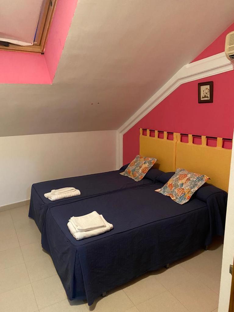 Y La Vereda Hotel